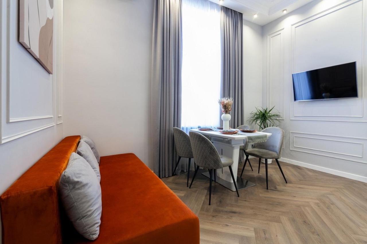 Кості Левицького 11 Lviv Exteriör bild